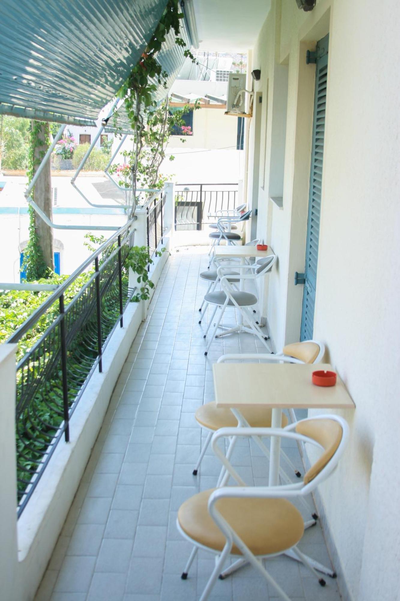 George Apartments Livadia  المظهر الخارجي الصورة