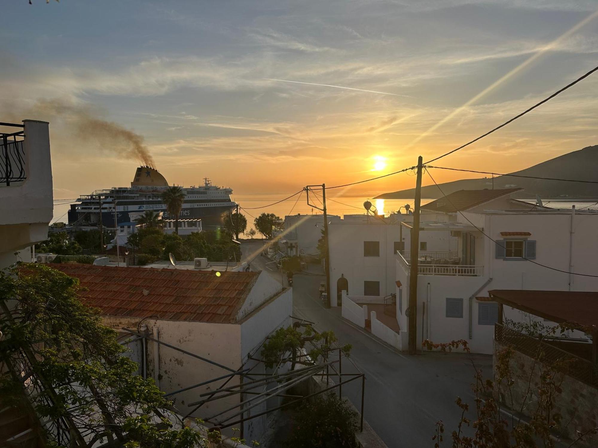 George Apartments Livadia  المظهر الخارجي الصورة