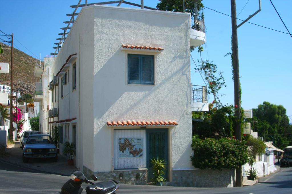 George Apartments Livadia  المظهر الخارجي الصورة